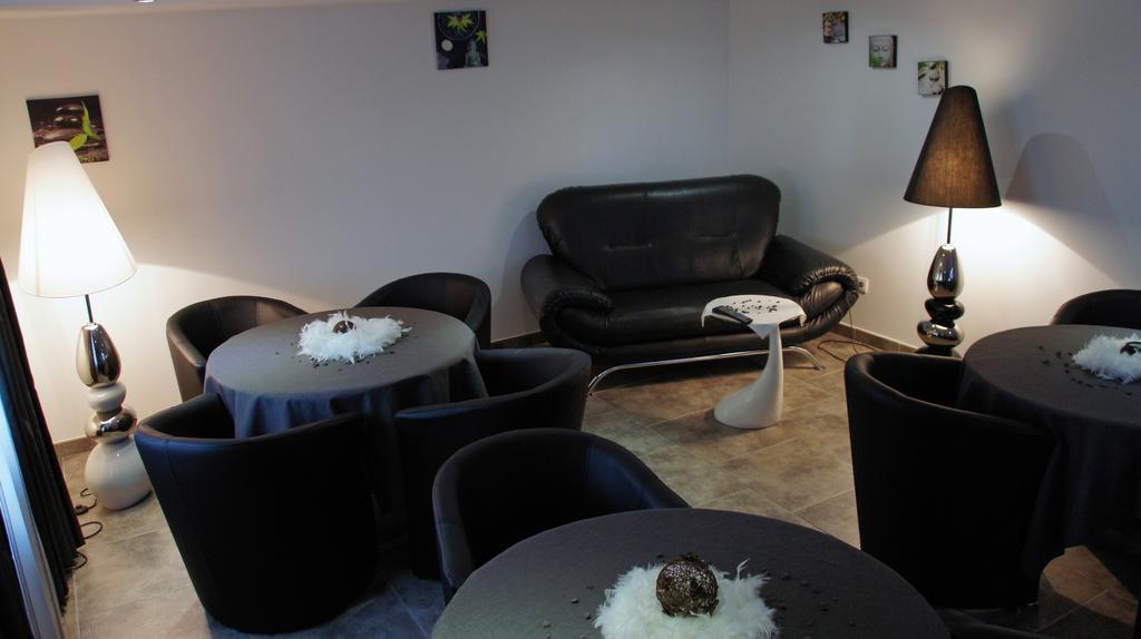La Source Hotel Porcieu-Amblagnieu Bagian luar foto