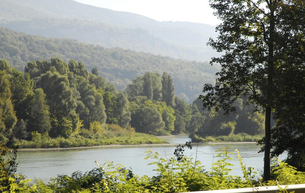La Source Hotel Porcieu-Amblagnieu Bagian luar foto