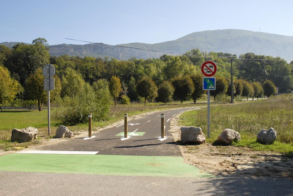 La Source Hotel Porcieu-Amblagnieu Bagian luar foto